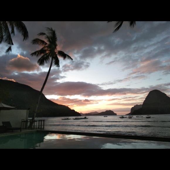 Meet your Posher, Joann - Picture 3 of 4